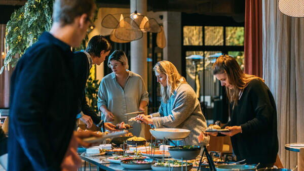 YUST - Buffet