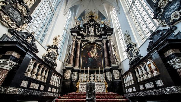 Der St. Pauluskirche ,die prächtige Ausstattung ist wirklich verblüffend.
