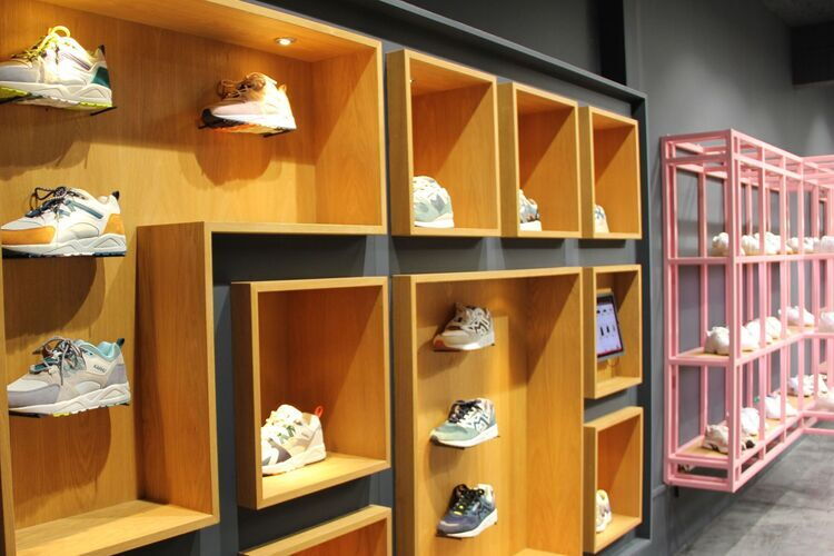 Sneakerstrore Sneaker District