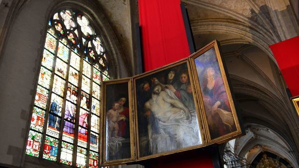 Œuvres d'art dans la cathédrale Notre-Dame
