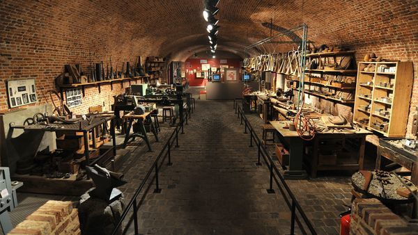 Im Museum Fleischhalle entdecken Sie eine Geschichte von 800 Jahren Klang, Musik und Tanz in Antwerpen.