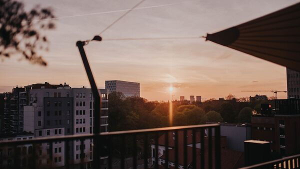 Yust Antwerp uitzicht met zonsondergang