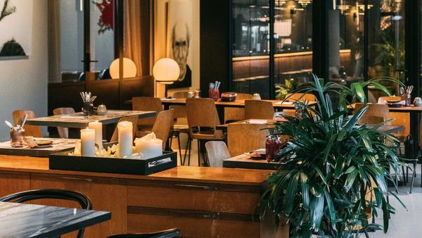 Interieur van een restaurant in een hotel