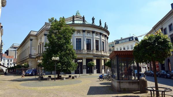Bourlaschouwburg